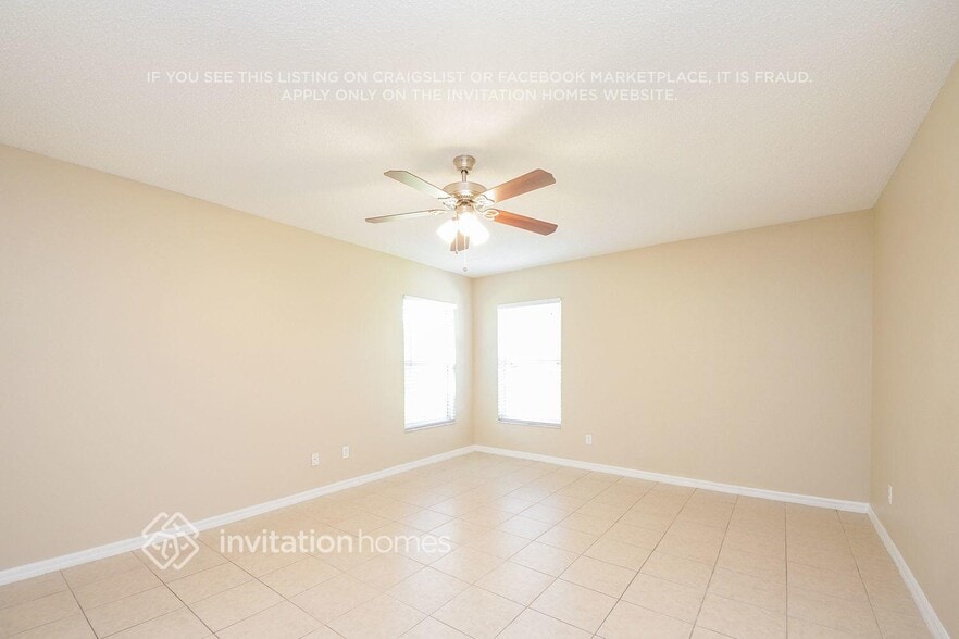 Building Photo - 1911 Summit Oaks Cir