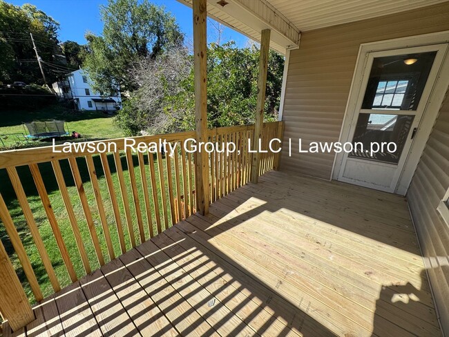 Building Photo - Updated Four Bedroom Home Close to Downtown Roanoke!