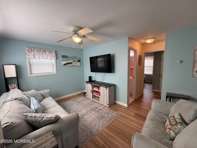 Building Photo - 270 Sherman Ave