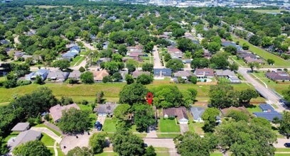 Building Photo - 10602 Raydell Dr
