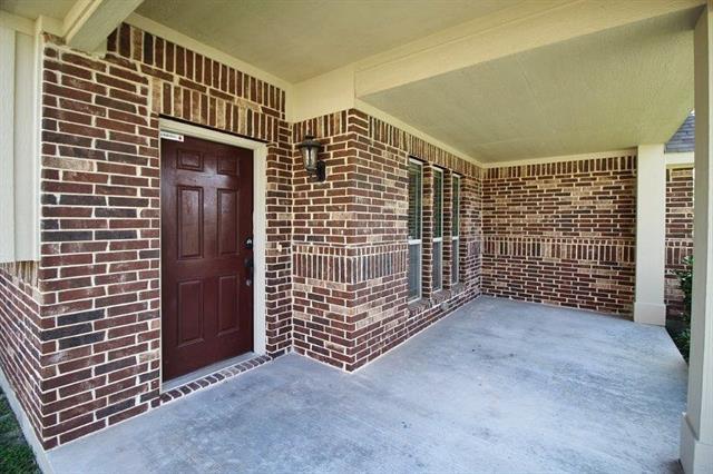 Building Photo - 6613 Meadow Glen Dr
