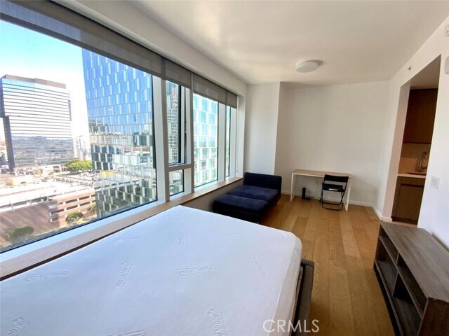 Building Photo - 889 Francisco St