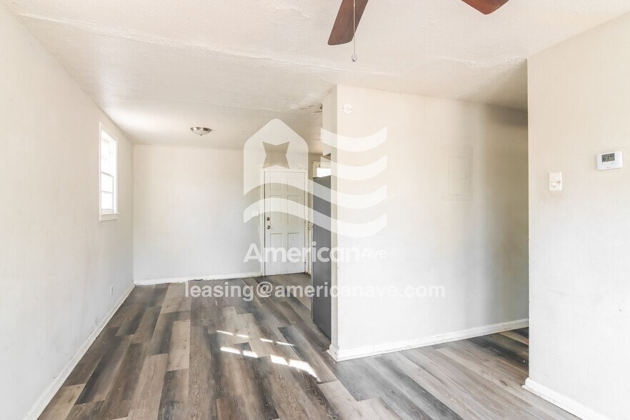 Building Photo - 4612 Harbin St