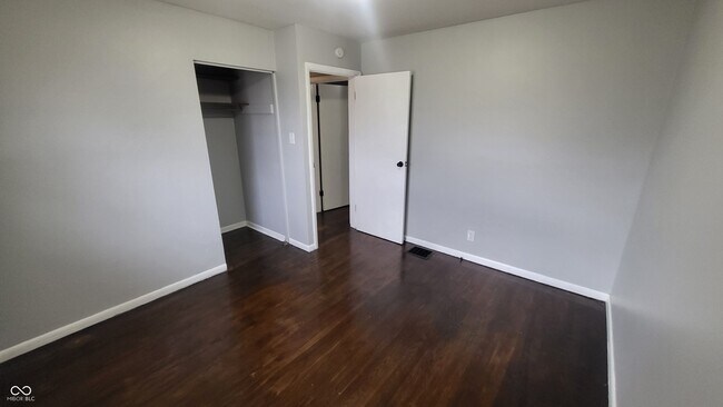 Building Photo - 1450 N Campbell Ave