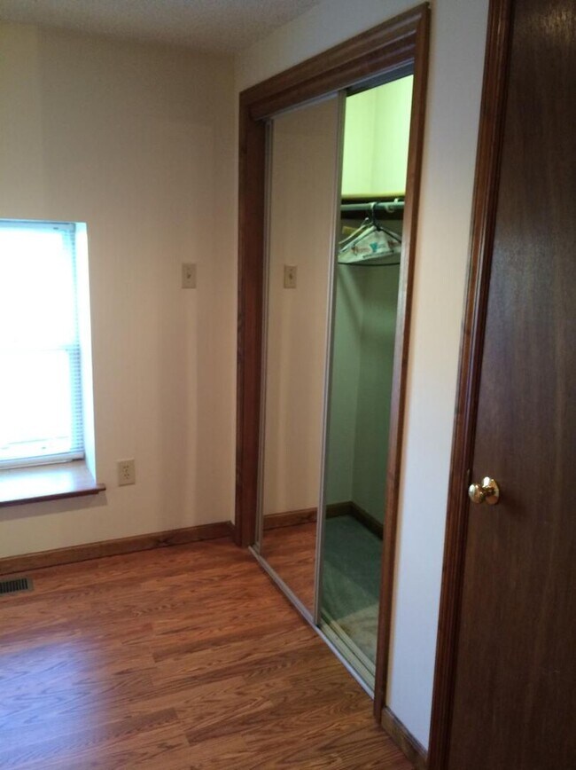 Building Photo - 2-Story, One Bedroom Loft Townhome AVAILABLE JUNE 2026 - Wernersville, PA