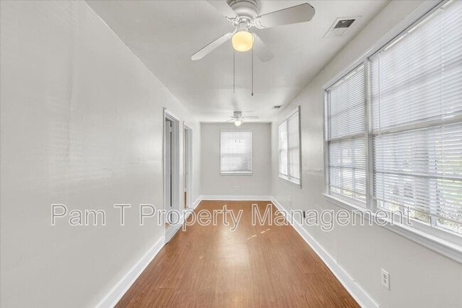 Building Photo - 1408 E 49th St
