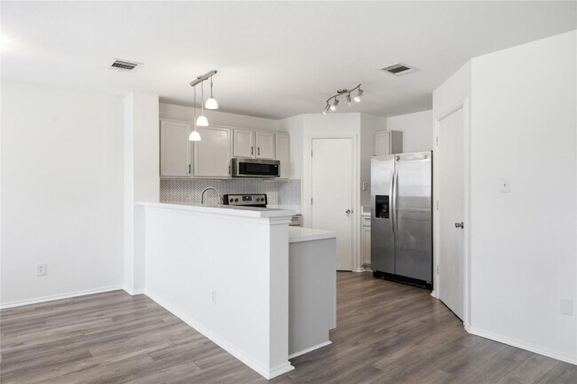 Building Photo - 209 Rinehardt St