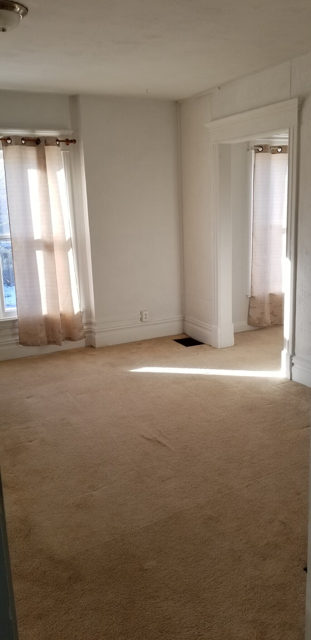 Bedroom - 1125 S Westnedge Ave