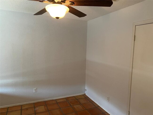 Building Photo - 8102 Treehouse Ln