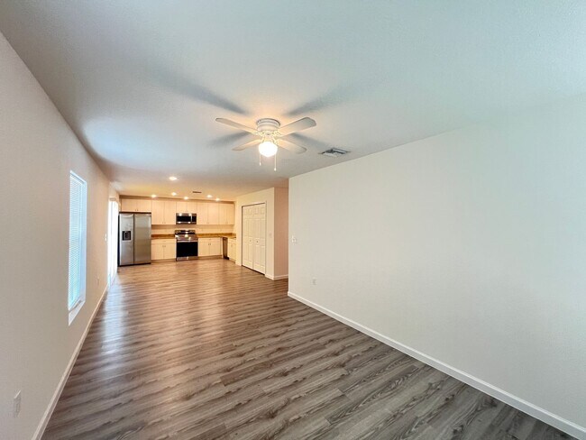 Building Photo - Beautiful and Lovely 3BD/2BA Home in Ocala!!l