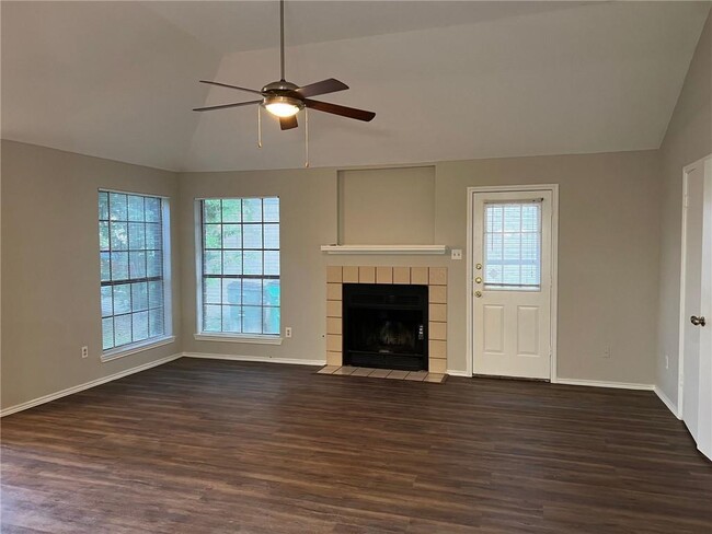 Building Photo - 4714 Castleman Dr