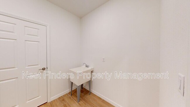 Building Photo - 149 Creek Pebble Dr
