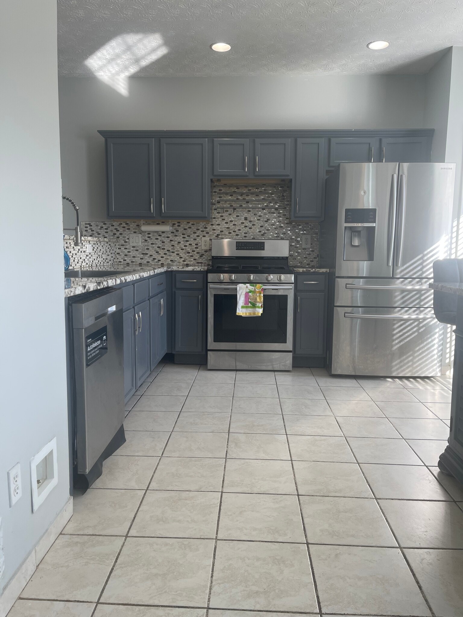 Building Photo - 3686 Lantern Walk Ln