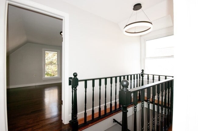 Building Photo - 30 Thornley St