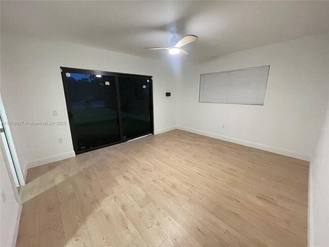 Building Photo - 317 N 31st Ave