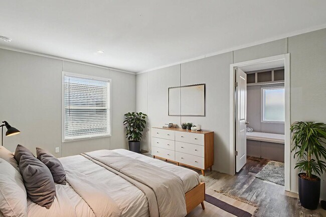 Building Photo - 1602 American Dr