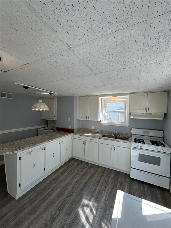 Building Photo - 11 Davis St