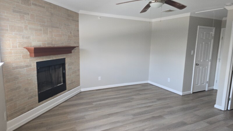 Building Photo - 1812 Country Village Blvd