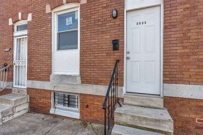 Building Photo - Beautiful Newly Renovated 3 Bedroom with a Large Basement For Rent in Mill Hill District of Balti...
