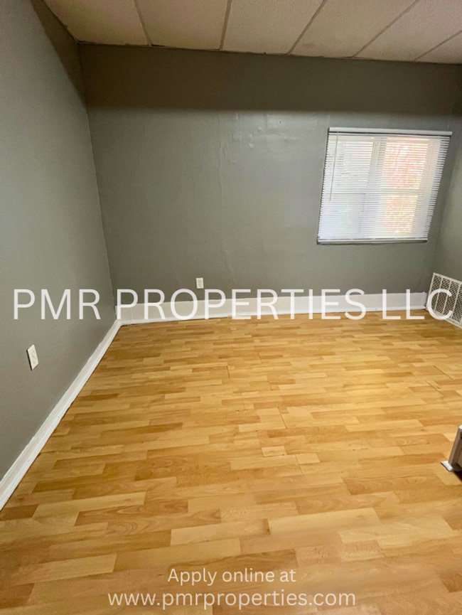 Building Photo - 1 Bedroom/1 Bathroom House