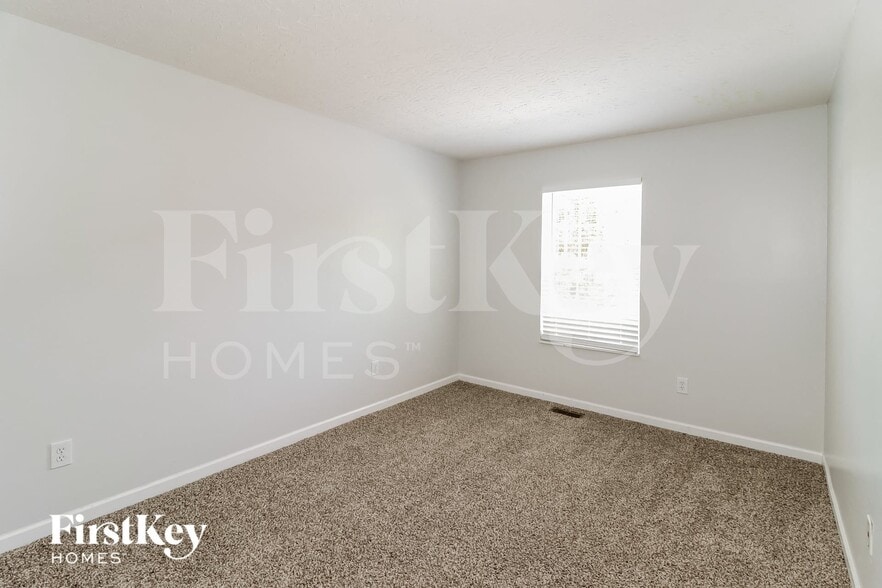 Building Photo - 5973 Marsh Cir