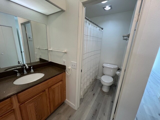 Building Photo - 2486 Pleasant Way