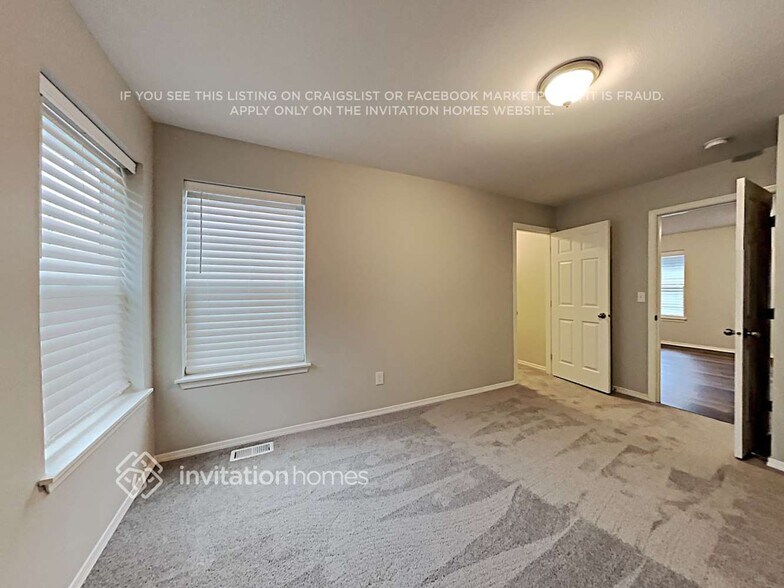 Building Photo - 19512 99th St Ct E