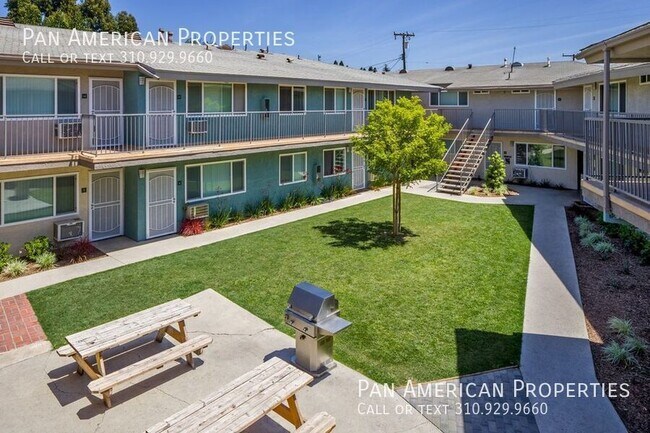 Building Photo - 13919 Coteau Dr