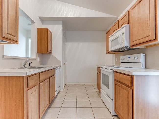 Building Photo - Charming 3 Bed, 2 Bath Home for Rent in Norman!