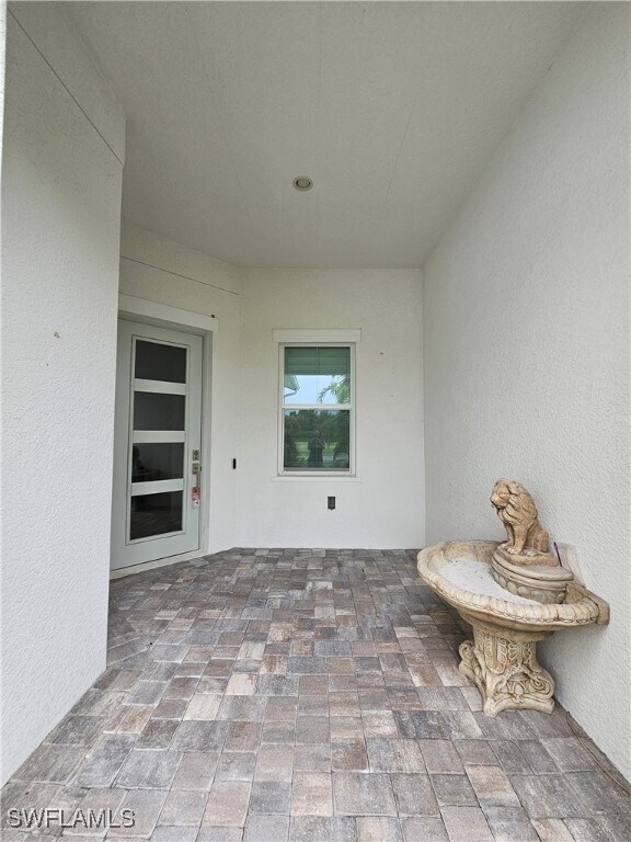 Building Photo - 9007 St Lucia Dr