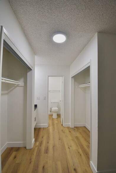 Building Photo - 7350 Kester Ave