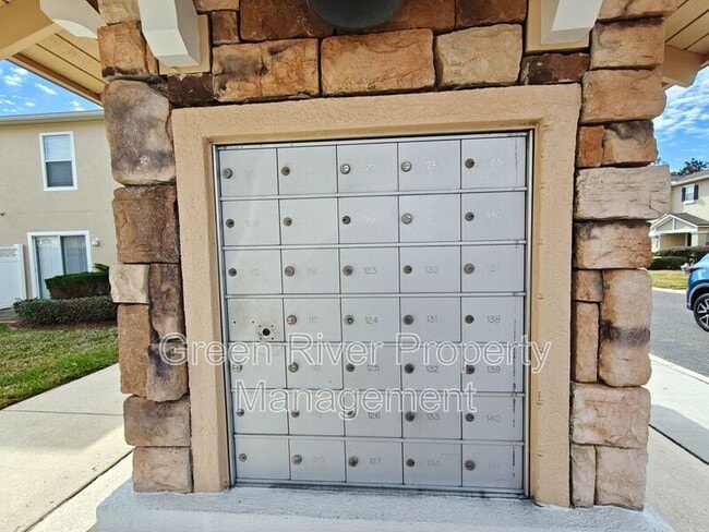 Building Photo - 1500 Calming Water Dr