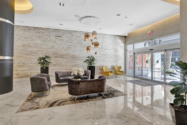 Building Photo - 1250 S Miami Ave