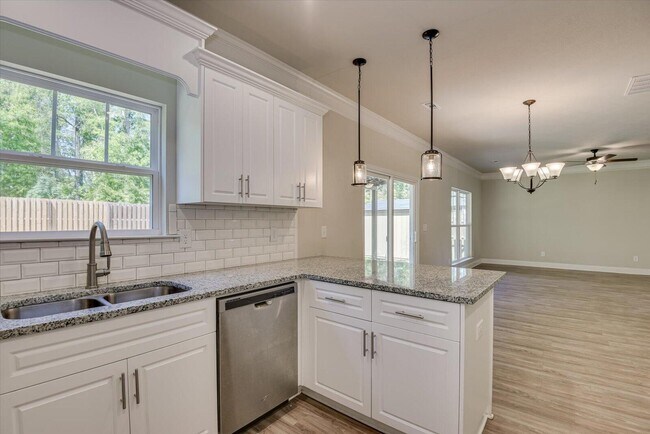 Building Photo - 1232 Gregory Landing Dr