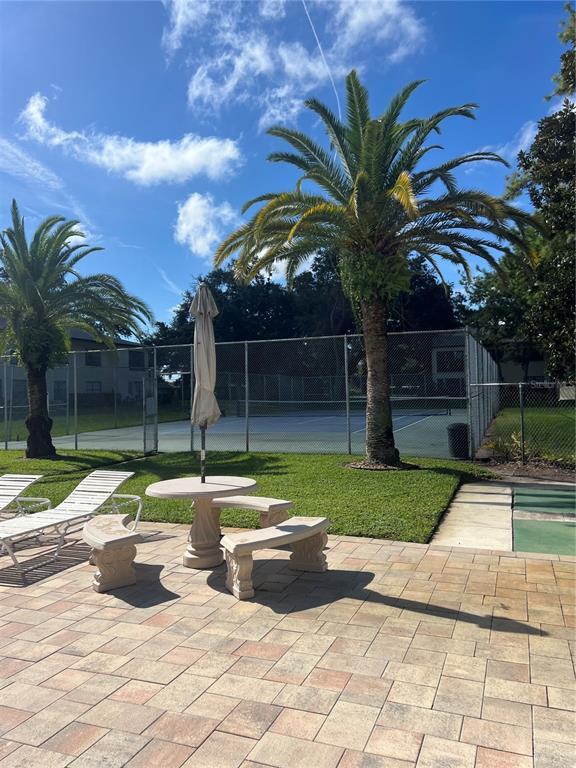 Building Photo - 2400 Winding Creek Blvd