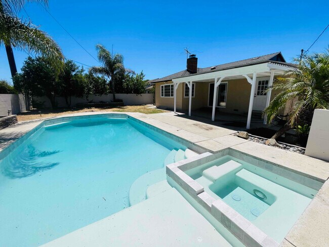 Building Photo - 7738 Penfield Ave