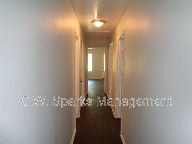 Building Photo - 13651 Biggs St