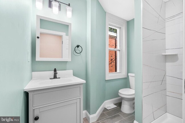 Building Photo - 2113 S Simpson St