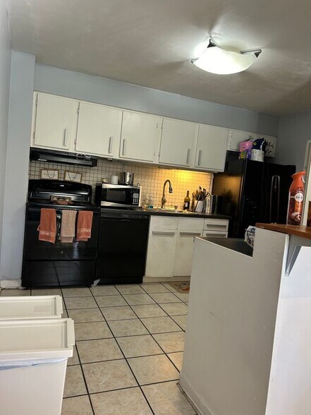 Building Photo - 111 Chestnut St