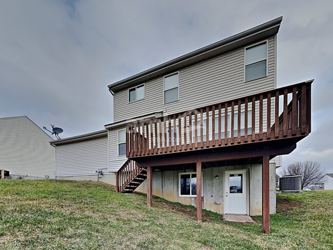 Building Photo - 10396 Lynchburg Dr