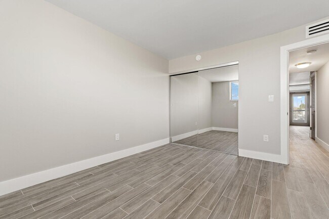 Building Photo - 108 Paradise Harbour Blvd