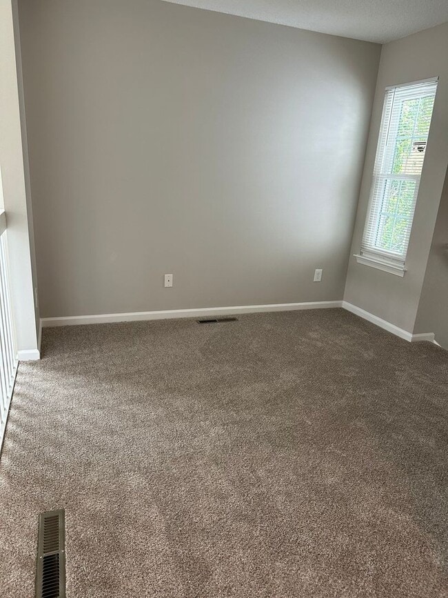 Building Photo - Plantation Woods  in Chesapeake 3 BR, 2.5 BA, 2 Car Garage