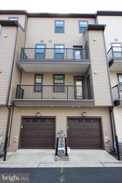 Building Photo - 43355 Radford Divide Ter
