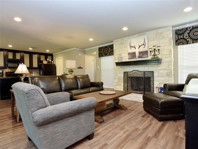 Building Photo - 222 Lido St