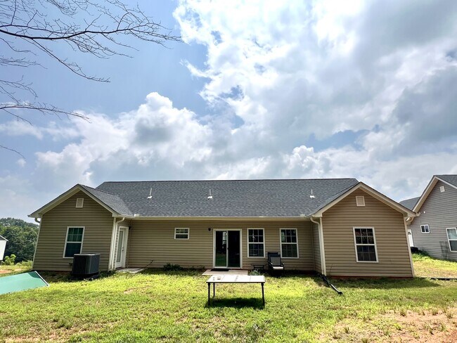 Building Photo - 51 Patrick Ct