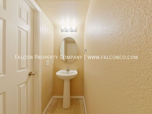 Building Photo - 8394 Kettle Drum St