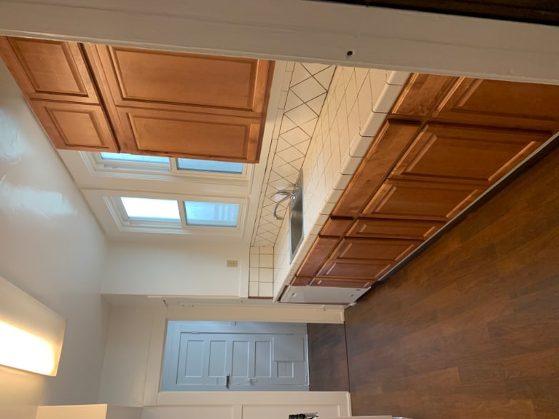 Building Photo - 1355 16th Ave