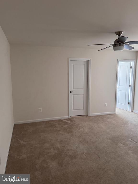 Building Photo - 42377 Abney Wood Dr