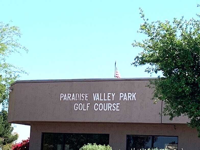 PARADISE VALLEY GOLD COURSE - 3708 E Kerry Ln