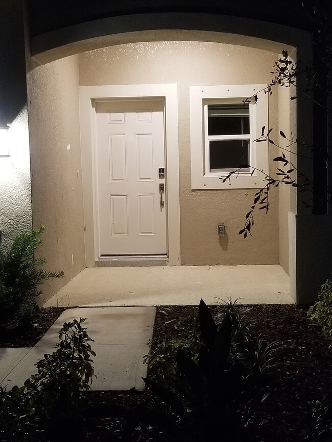 Building Photo - 5742 Archipelago St